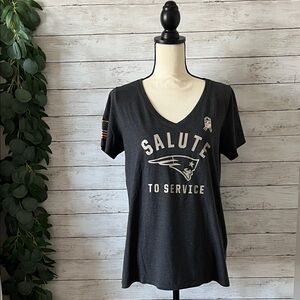 🆕 NE Patriots Salute To Service V-Neck Tee